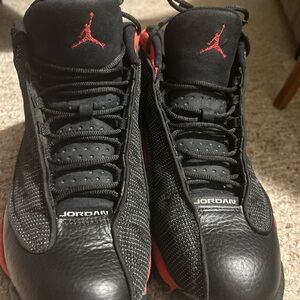 Jordan Men's Black and Red Sneakers